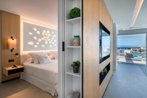 Hotel Royal Hideaway Corales Suites