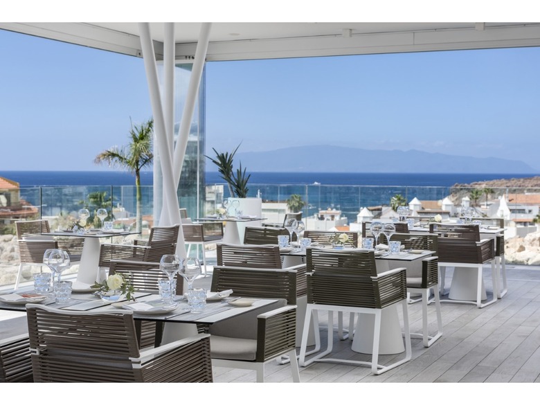 Hotel Royal Hideaway Corales Suites