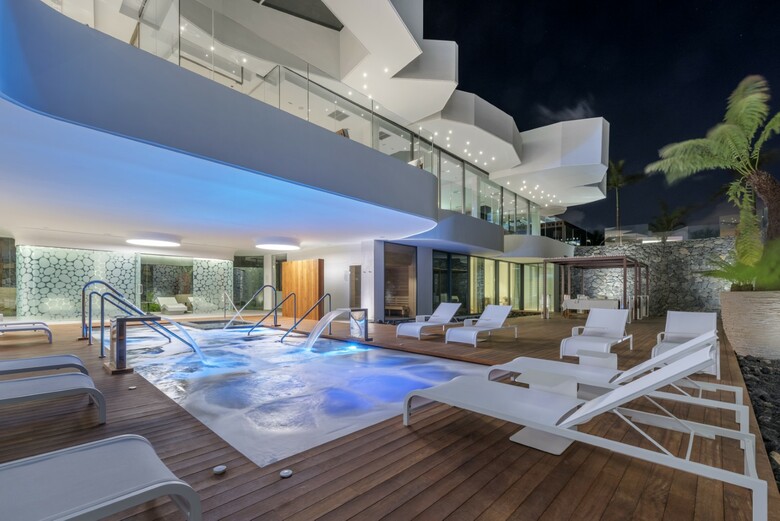 Hotel Royal Hideaway Corales Suites