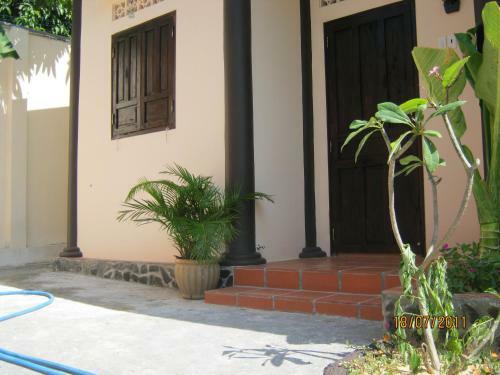 Hostal Sea Winds Resort