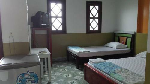 Hostal M-anh Hotel