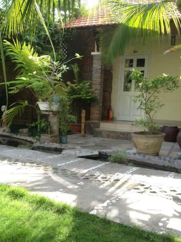 Hostal Nhat Quang Family Beach