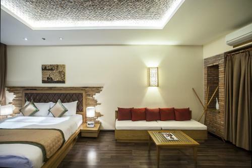Hotel Aroma Beach Resort And Spa