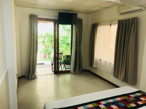 Hotel Ananda Resort