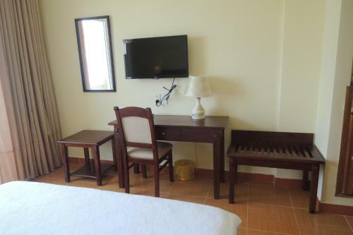 Ocean Valley Hotel