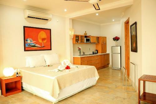 Hotel Shades Resort
