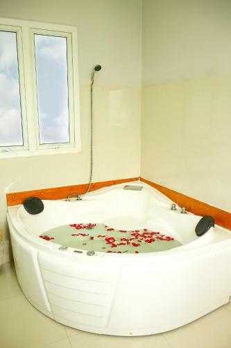 Hotel Shades Resort