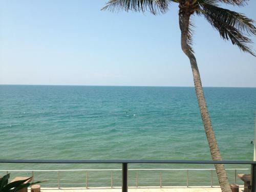 Hotel Shades Resort