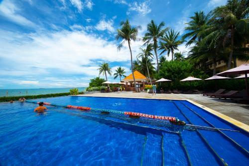 Hotel Hon Rom 1 Resort