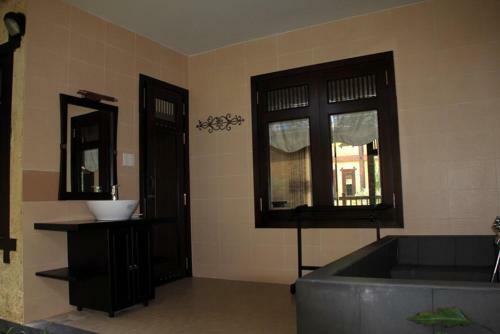Hotel Lotus Village Resort