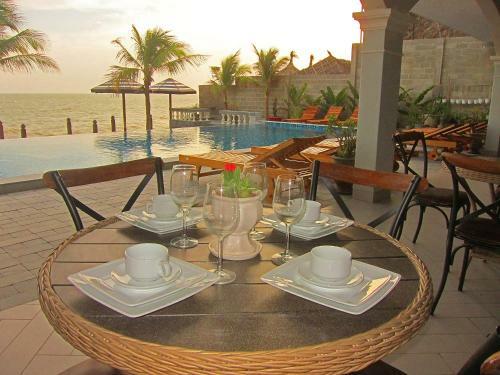 Hotel Serenity By The Sea
