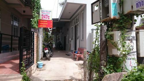 Hostal 247c/a Guest House