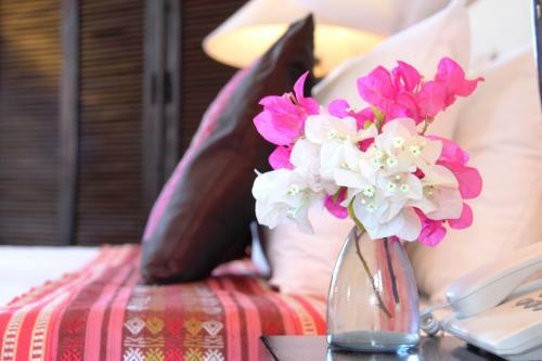 Hotel Poshanu Resort