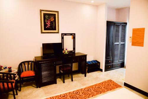 Y Khoa Hotel