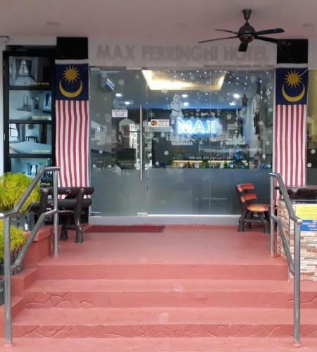 Hostal Max Ferringhi Hotel