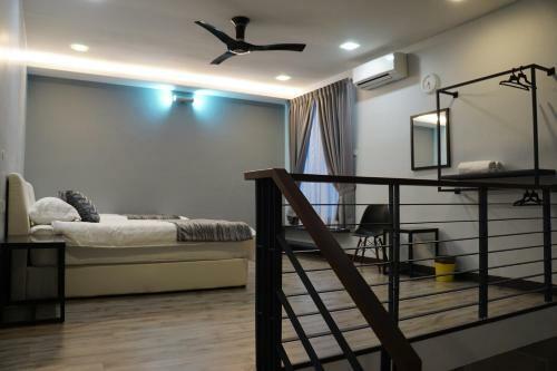 Shamrock Boutique Villa