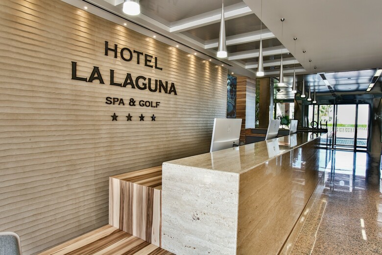 Hotel La Laguna Spa & Golf