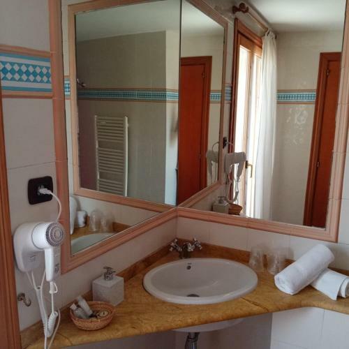 Hotel Hostal Tastavins