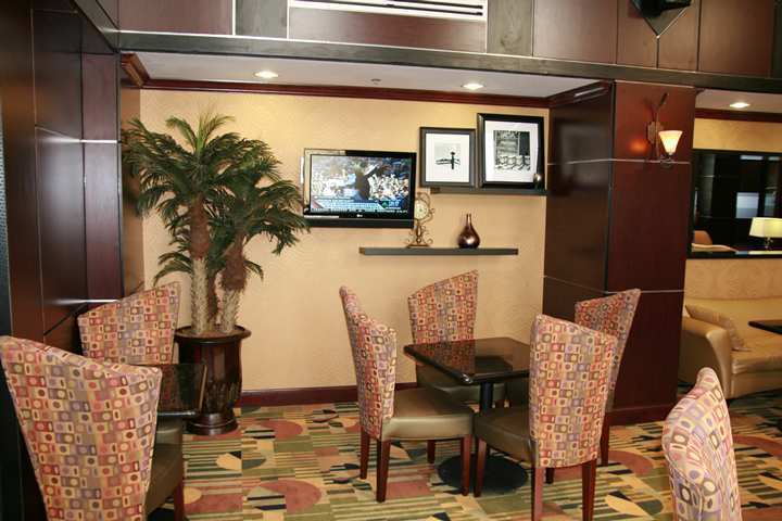 Hotel Hampton Inn Suites Buda