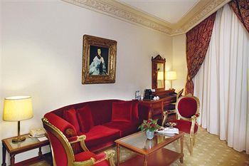 Hotel Golden Tulip Serenada