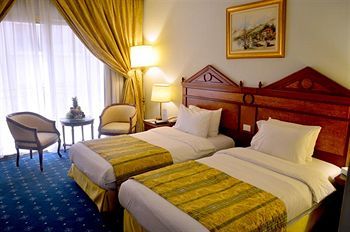 Hotel Golden Tulip Serenada