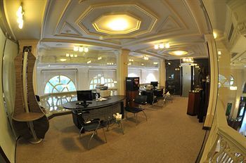 Hotel Golden Tulip Serenada