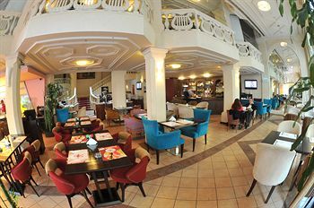 Hotel Golden Tulip Serenada