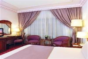 Hotel Golden Tulip Serenada
