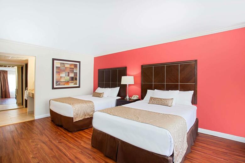 Hotel Ramada Burbank Airport