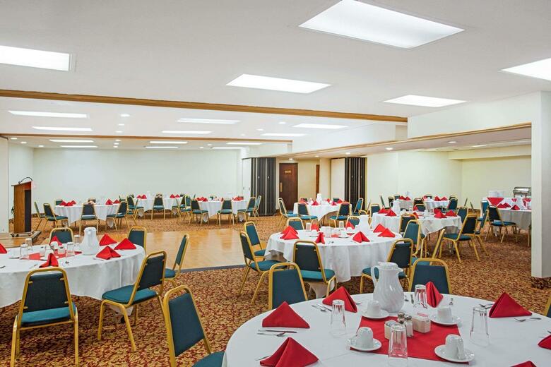 Hotel Ramada Burbank Airport
