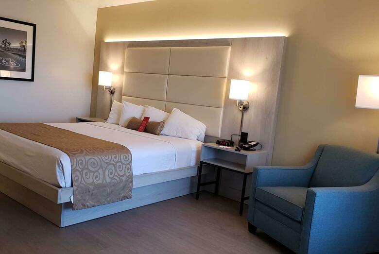 Hotel Ramada Burbank Airport