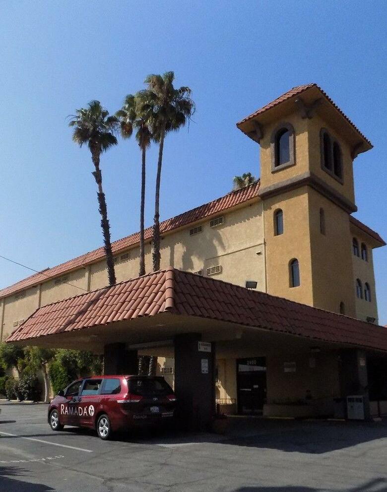 Hotel Ramada Burbank Airport
