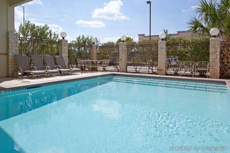Holiday Inn Express Hotel & Suites College Station