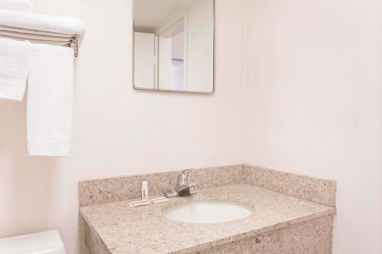 Hotel Howard Johnson Inn Commerce Ga