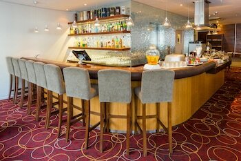 Hotel Cresta Grande Cape Town