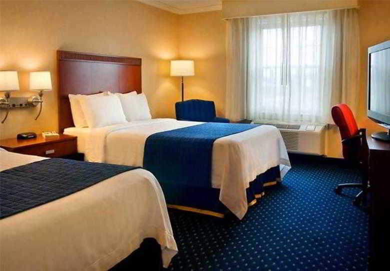 Hotel Courtyard Por Marriott
