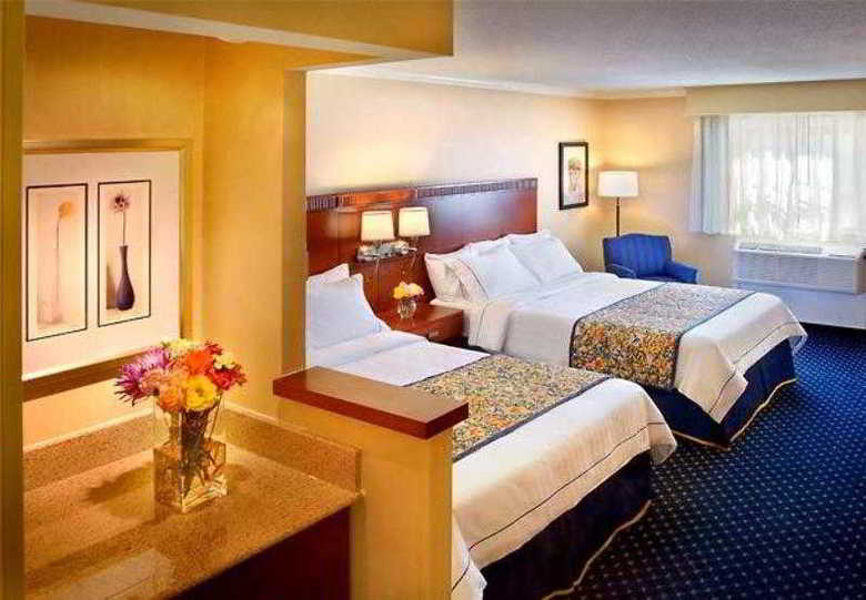 Hotel Courtyard Por Marriott
