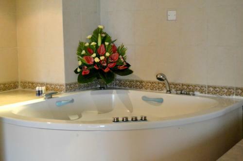 Hotel Golden Tulip Dar Es Salaam