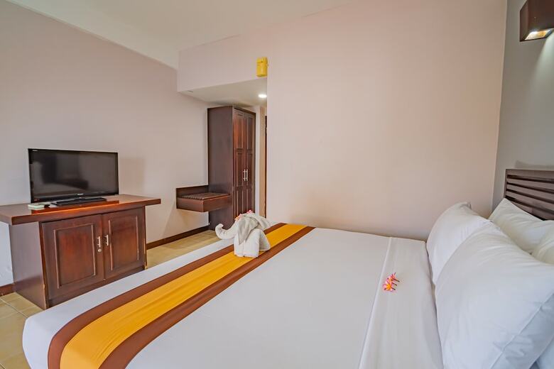 Hotel Grand Santhi