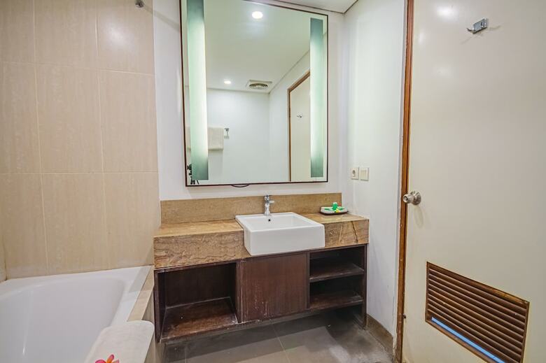 Hotel Grand Santhi