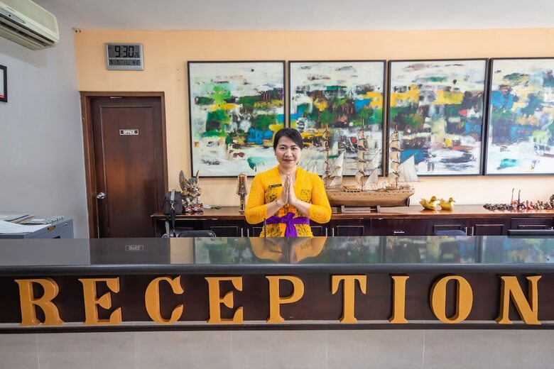 Hotel Grand Santhi