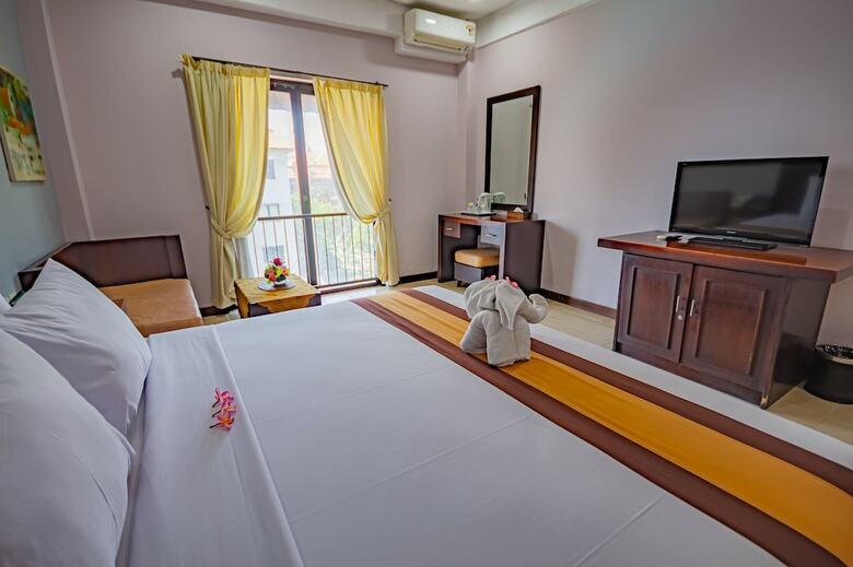 Hotel Grand Santhi