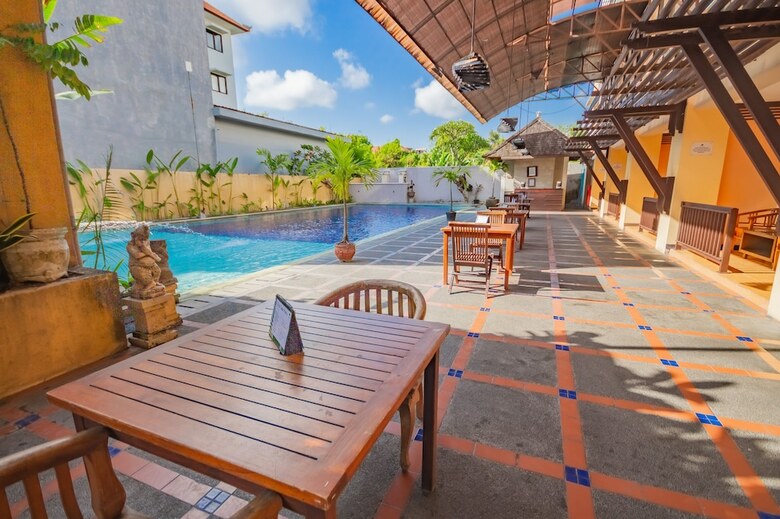 Hotel Grand Santhi