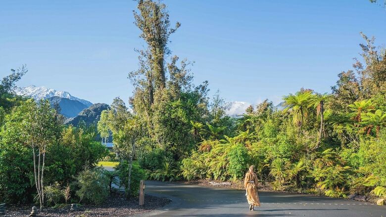 Hotel Te Waonui Forest Retreat