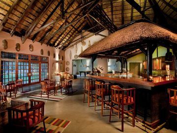 Hotel Kempinski Mokuti Lodge