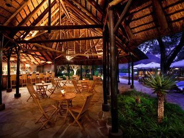 Hotel Kempinski Mokuti Lodge
