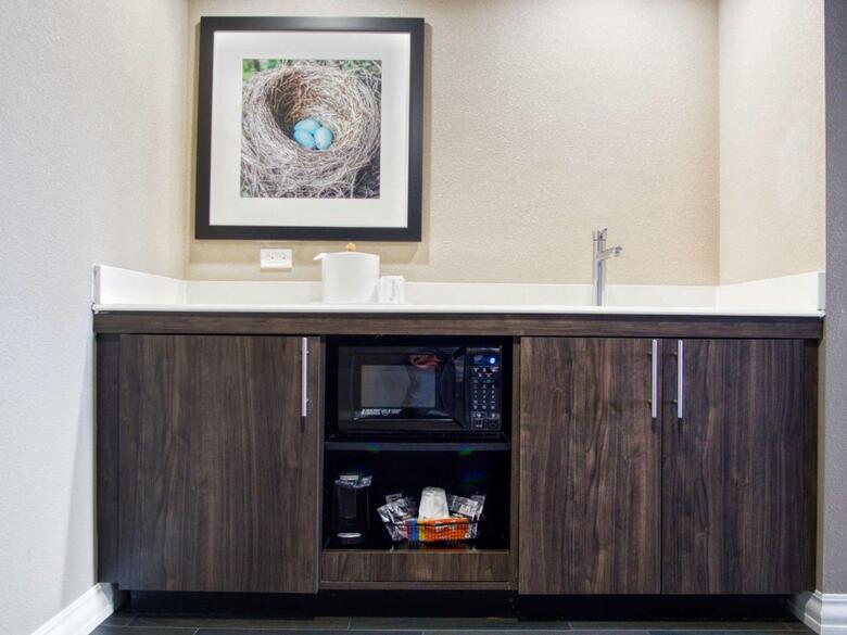 Hotel Hampton Inn & Suites-mooreok