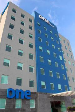 Hotel One Celaya (sup Ma Ro)