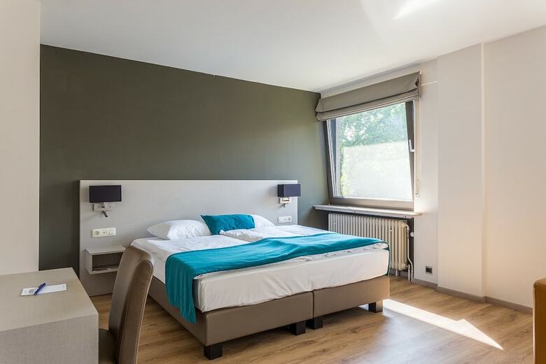 Bw Ambassador Hotel Bosten