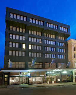 Hotel S/circle Southern Cross